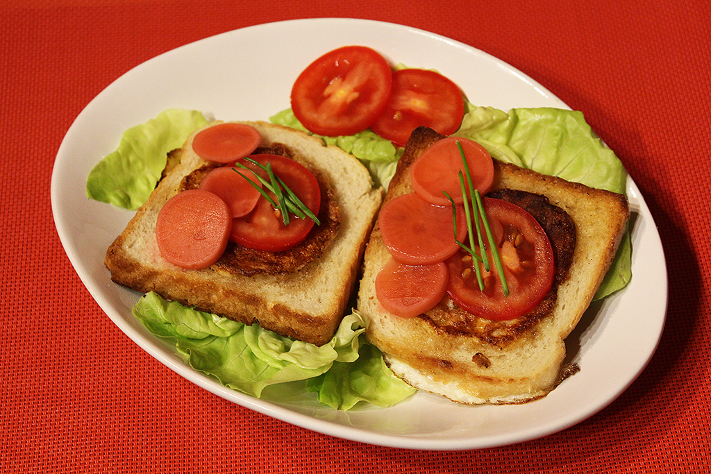 Toast with egg