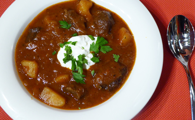 Goulash with sour cream