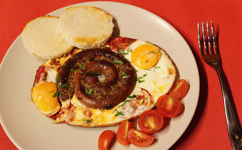 Wine sausage baked with tomato and eggs | Morning surprise