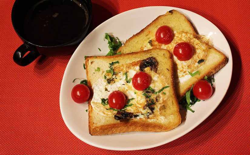 Snídaně do dlaně | Děravý toast s vejcem a žampiony | Druhá verze