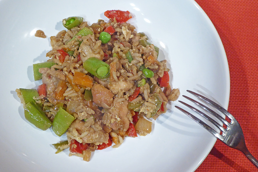 Restované kuře se zeleninou a rýží