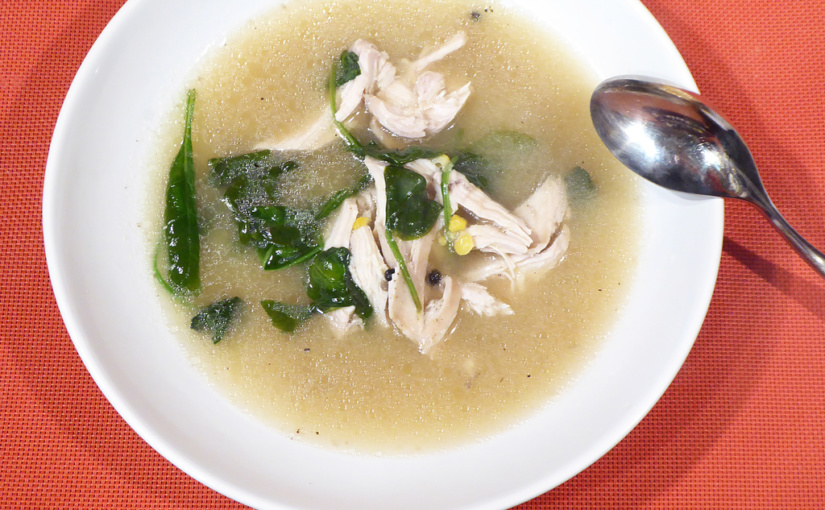 Kuřecí polévka s pošírovanými prsíčky a kukuřicí | Pochutnejte si na kvalitě
