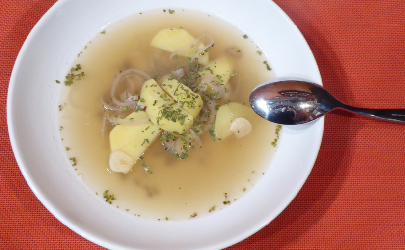 smoked garlic soup | Vyprošťovák so